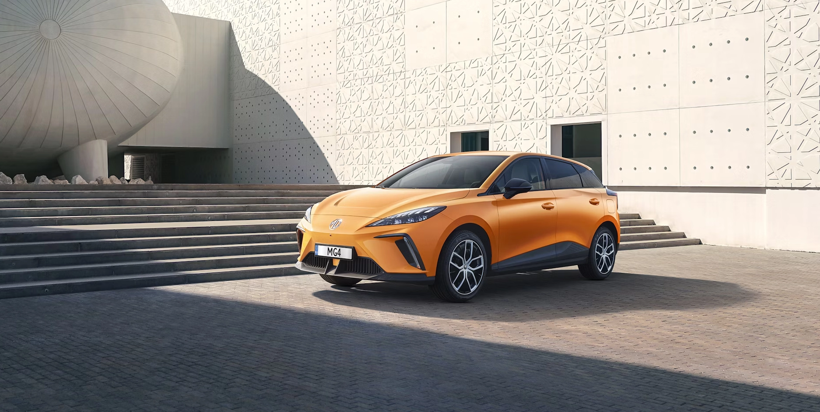 Amplitude listing stock